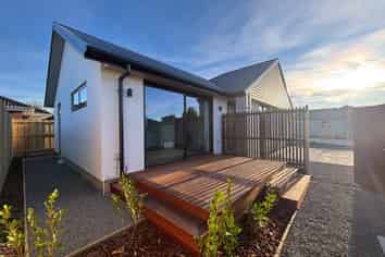 1/58 Bamford Street, Woolston