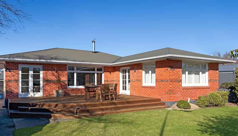 18 Miller Av, Allenton