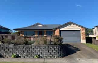 7 Bishopsworth Way, Huntington
