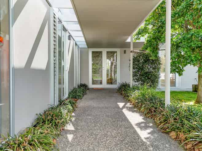 53 Western Line, Brunswick