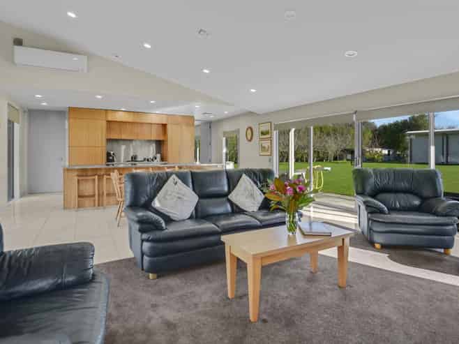 53 Western Line, Brunswick