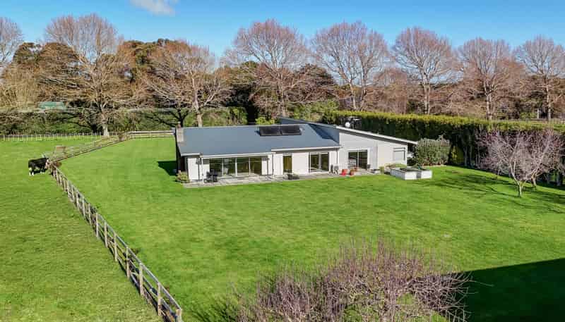 53 Western Line, Brunswick