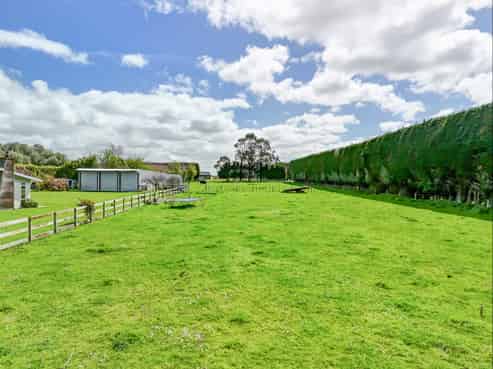 53 Western Line, Brunswick