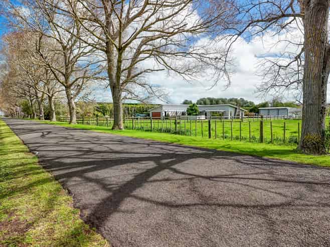 53 Western Line, Brunswick