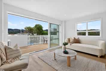 2/46 Cuba Street, Petone