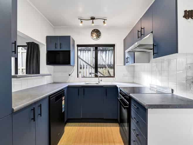 92 Heta Road, Highlands Park