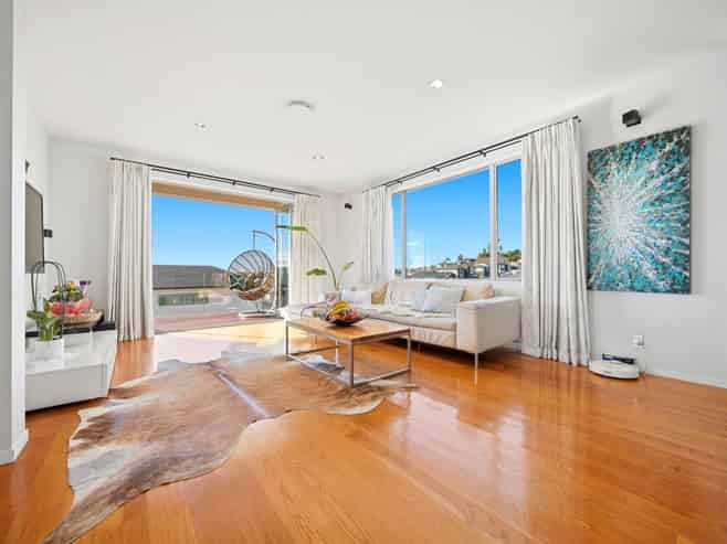 24 Fernhill Way, Pinehill
