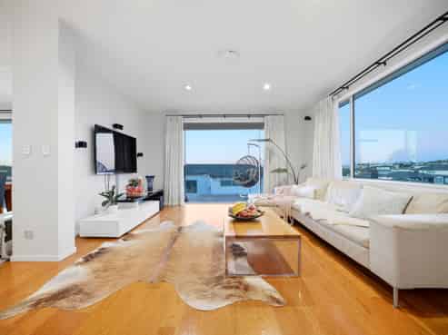 24 Fernhill Way, Pinehill