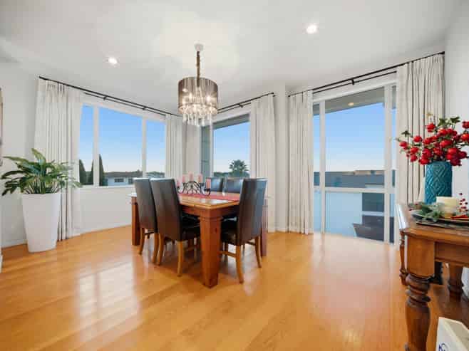24 Fernhill Way, Pinehill