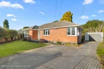 5 Sealy Place, Bryndwr