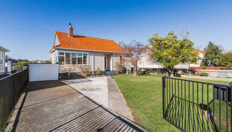607 Titoki Street, Mahora