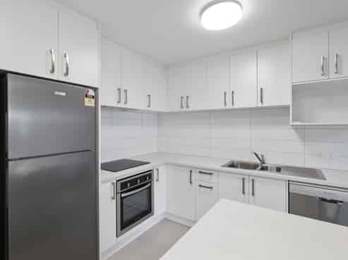 2E/4045 Great North Road, Glen Eden