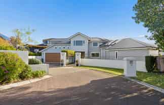 15 Sissinghurst Court, Bethlehem