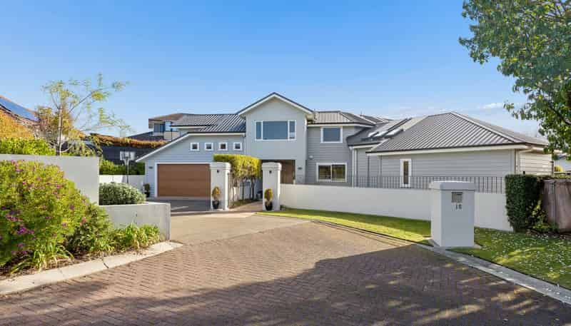 15 Sissinghurst Court, Bethlehem