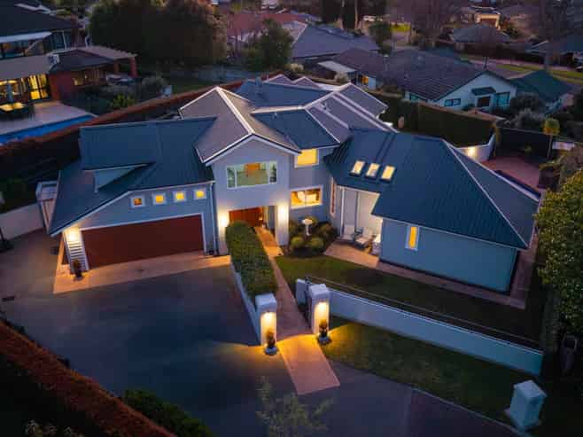 15 Sissinghurst Court, Bethlehem