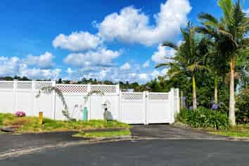 22 Squirrel Lane, Browns Bay