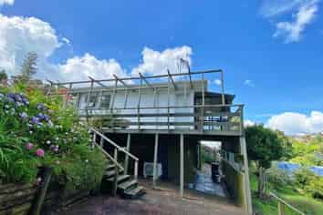 22 Squirrel Lane, Browns Bay