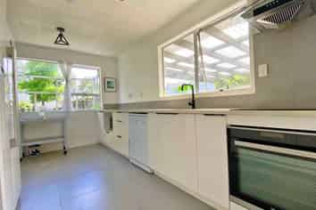 22 Squirrel Lane, Browns Bay