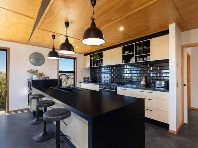 26 Redmill Road, Redwood Valley