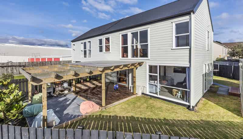 2/163 Rongotai Road, Rongotai