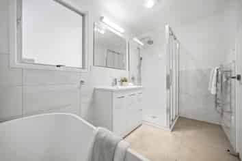 13 Gerontius Glade, Torbay