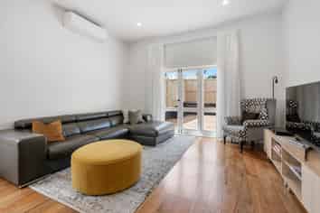 43 Roberton Road, Avondale