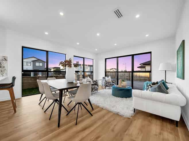 28 Korowhiti Road, Clarks Beach