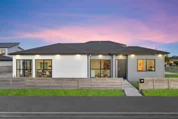 28 Korowhiti Road, Clarks Beach