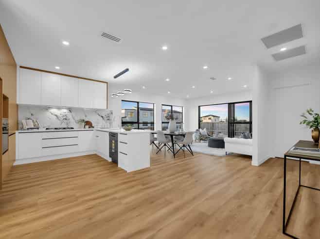 28 Korowhiti Road, Clarks Beach
