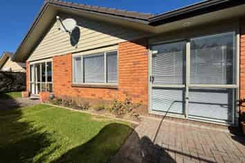 25/1 Piriti Drive, Te Atatu Peninsula