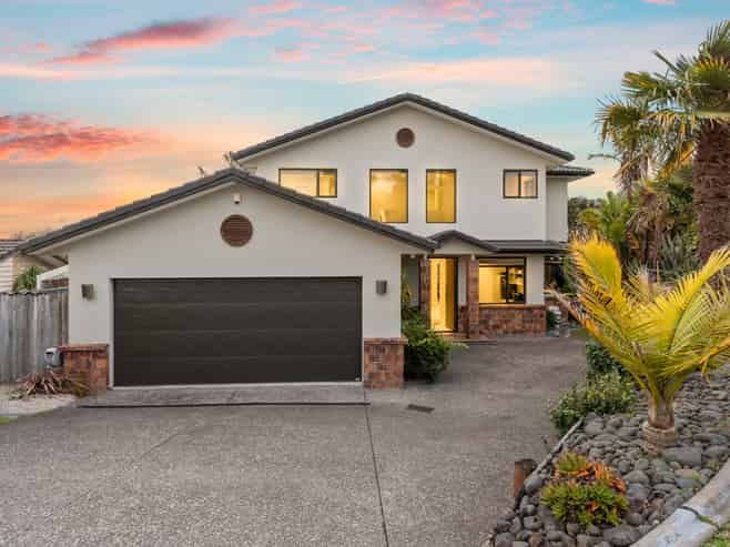 2 Driftwood Drive, Red Beach