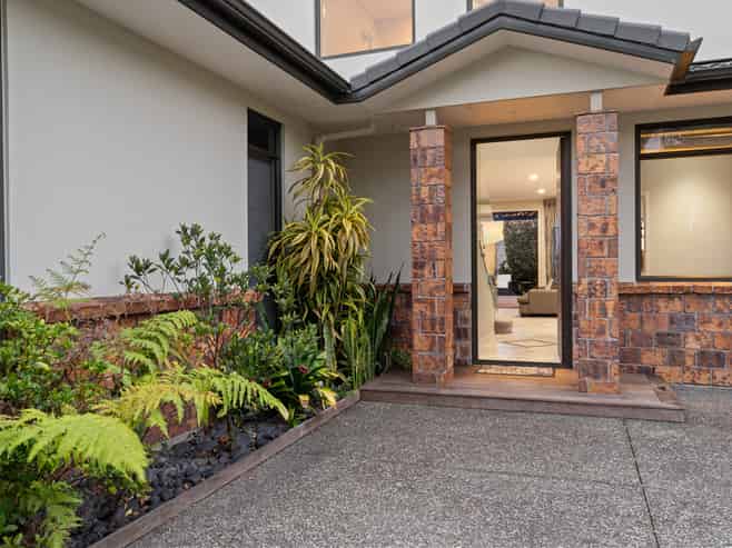 2 Driftwood Drive, Red Beach
