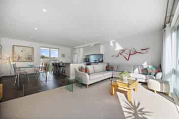 91  Barbarich Drive, Stonefields
