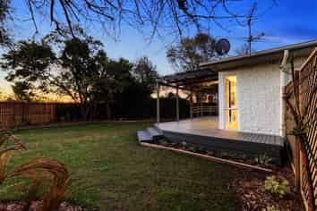 15 Denniston Crescent, Redwood