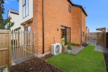 1/452 Gloucester Street, Linwood