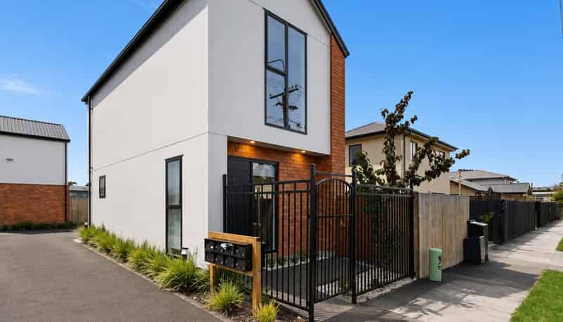 1/452 Gloucester Street, Linwood
