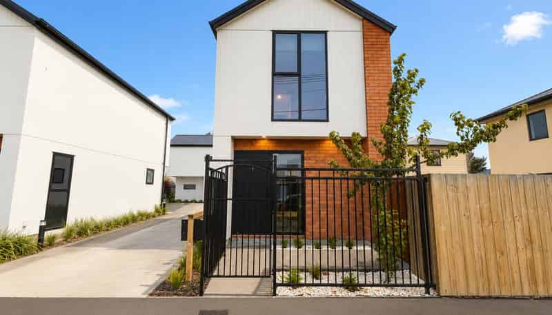 1/452 Gloucester Street, Linwood