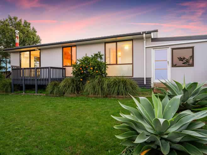 2/11 Cyril Crescent, West Harbour