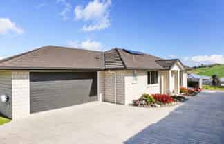 157 Ballintoy Park Drive, Welcome Bay