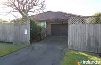 2 Canberra Place , Redwood