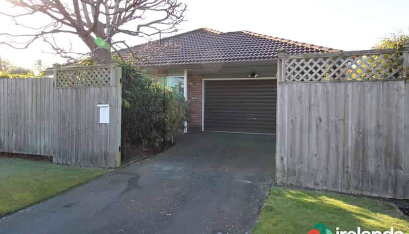 2 Canberra Place , Redwood