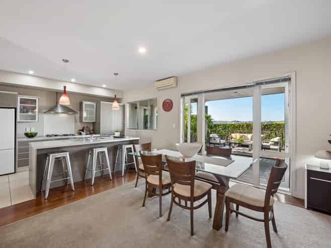 15 Valdena Avenue, Albany