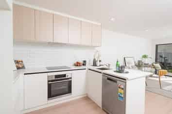 30 Tukari Lane, Mangere Bridge