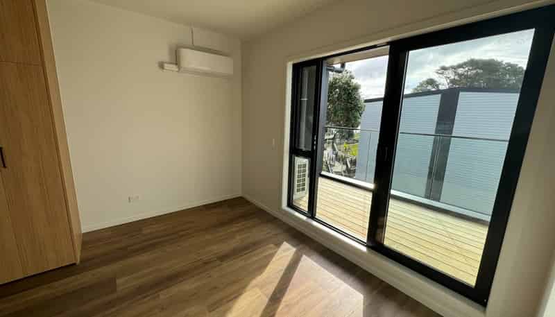 204/48 Clay Works Lane, New Lynn