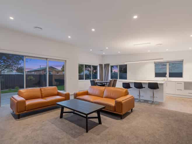 67 Robertson Street, Richmond