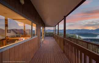 6 Doris Faigan Lane, Charteris Bay