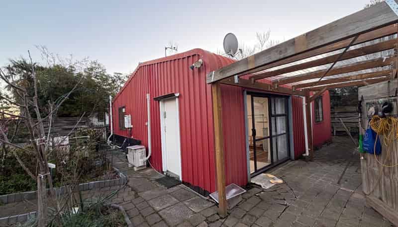 869 Main Street, Roslyn