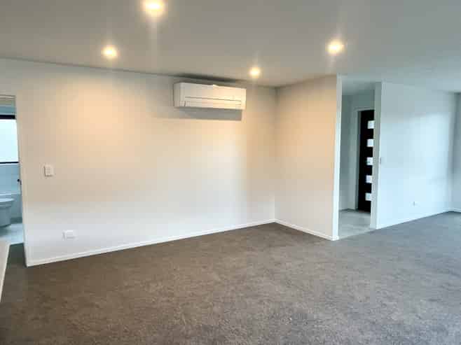 10 McCahon Lane, Rolleston