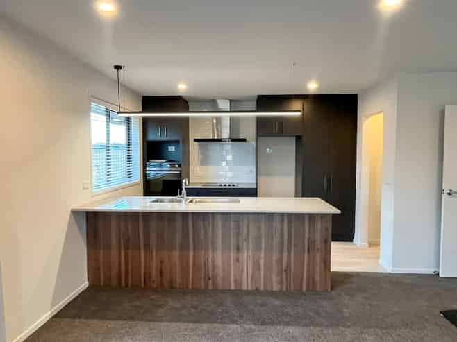 10 McCahon Lane, Rolleston