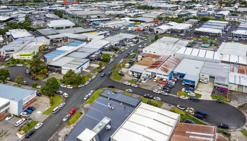 1 Colway Place, Wairau Valley